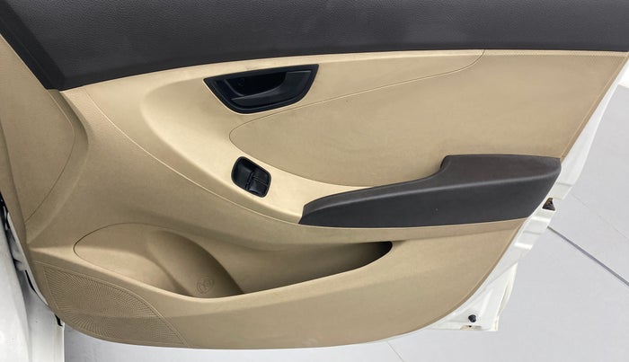 2016 Hyundai Eon ERA PLUS, Petrol, Manual, 16,693 km, Driver Side Door Panels Control