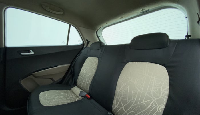 2016 Hyundai Grand i10 SPORTS 1.2 VTVT, Petrol, Manual, 43,958 km, Right Side Rear Door Cabin