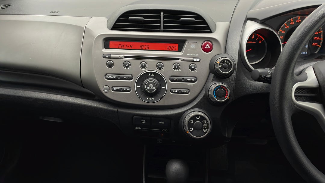 2011 Honda Jazz Gli, Automatic, 77525 km, Center Console