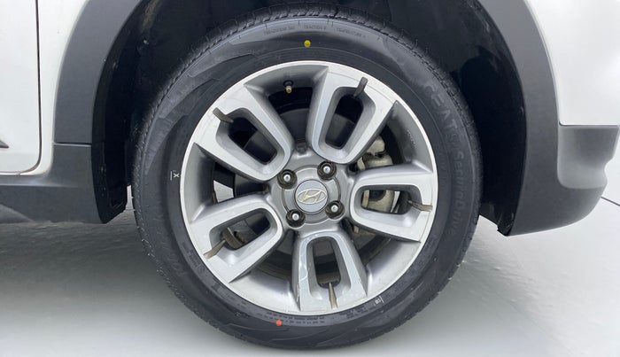 2017 Hyundai i20 Active 1.2 S, Petrol, Manual, 38,232 km, Right Front Wheel