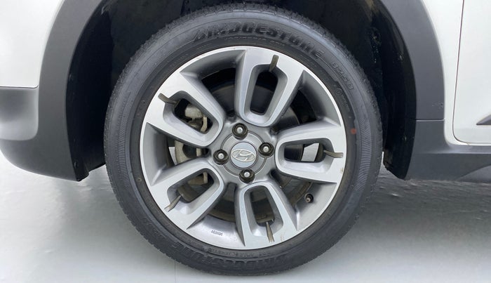 2017 Hyundai i20 Active 1.2 S, Petrol, Manual, 38,232 km, Left Front Wheel