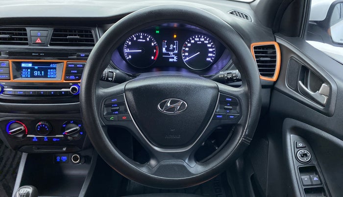2017 Hyundai i20 Active 1.2 S, Petrol, Manual, 38,232 km, Steering Wheel Close Up