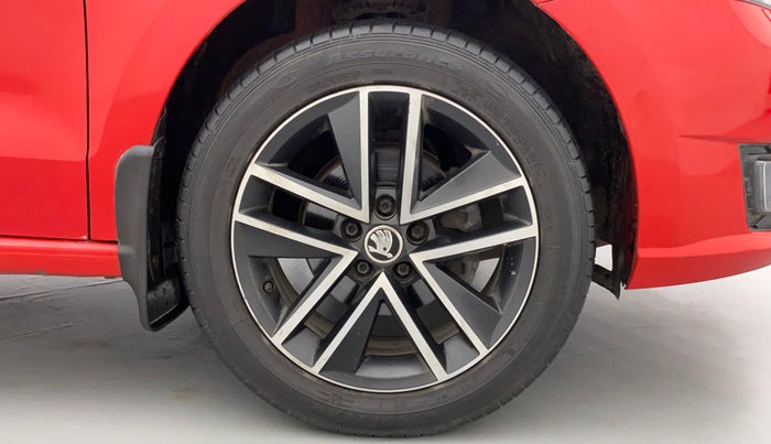 2017 Skoda Rapid MONTE CARLO 1.6 MPI AT, Petrol, Automatic, 81,408 km, Right Front Wheel