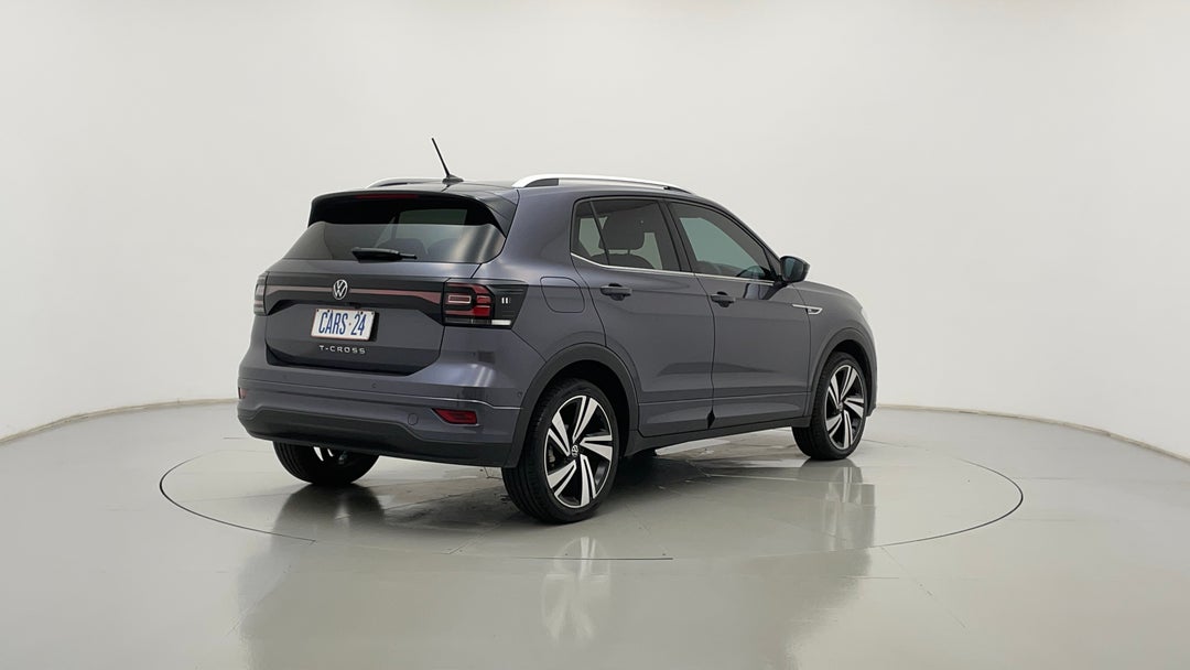 Right Back Diagonal (45- Degree) View