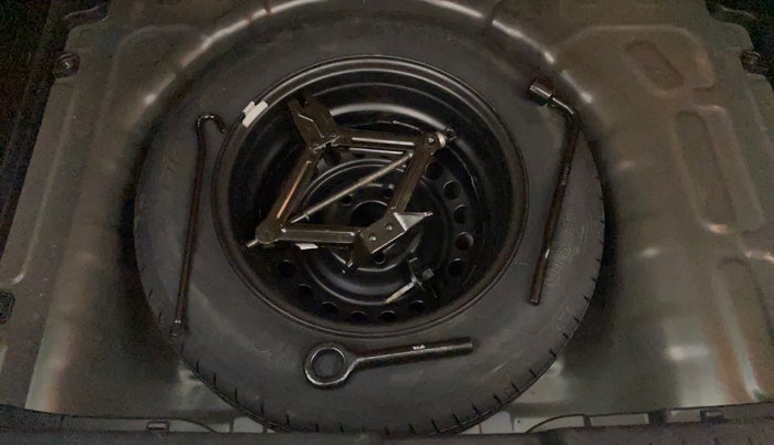 2022 Hyundai VENUE SX 1.2 PETROL, Petrol, Manual, 6,173 km, Spare Tyre