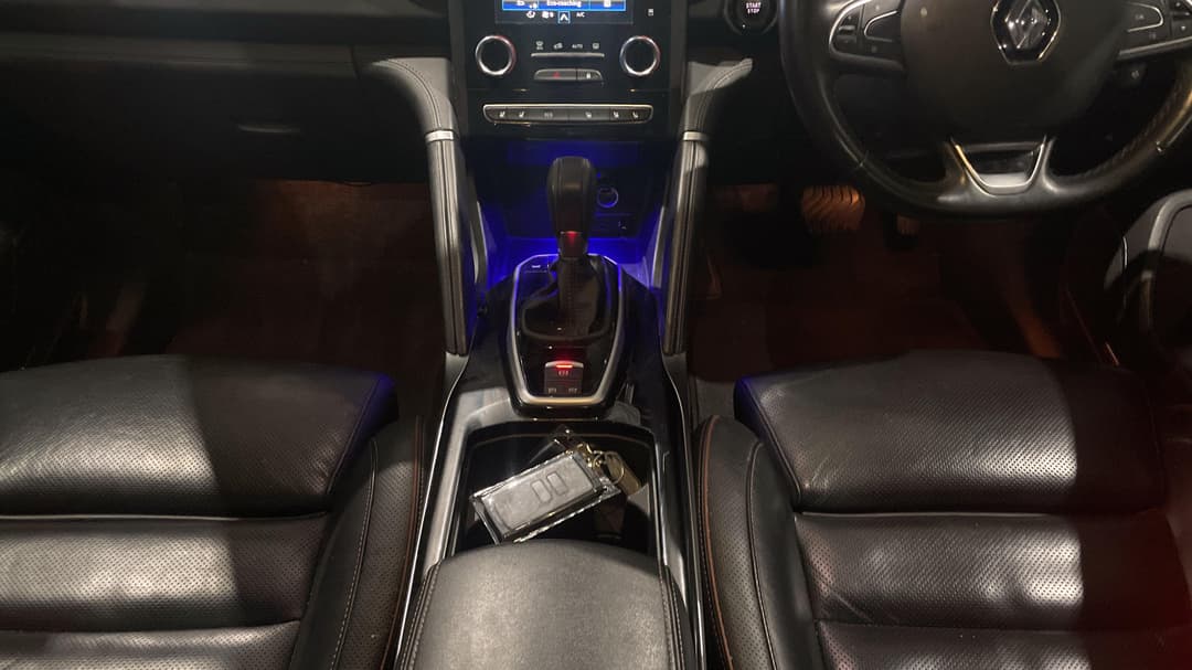 2021 Renault Koleos Intens (4x2), Automatic, 104600 km, Center Console