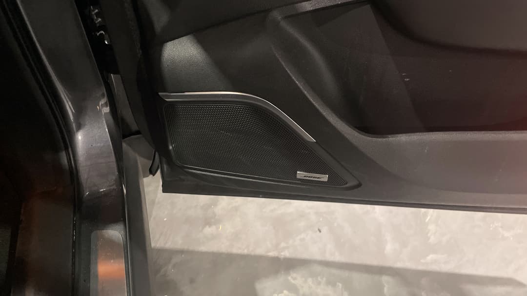 2021 Renault Koleos Intens (4x2), Automatic, 104600 km, Speaker View