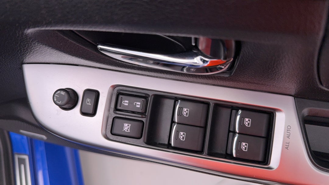 2016 Subaru WRX Premium (AWD), Manual, 132780 km, Drivers Side Door Panel Controls