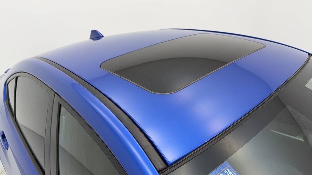 2016 Subaru WRX Premium (AWD), Manual, 132780 km, Roof/Sunroof View