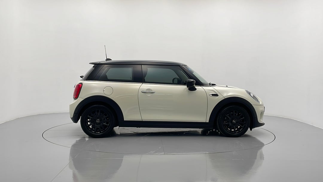 2019 MINI 3d Hatch Cooper, Automatic, 22395 km, Right Side View