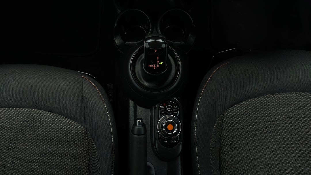 2019 MINI 3d Hatch Cooper, Automatic, 22395 km, Gear Lever 