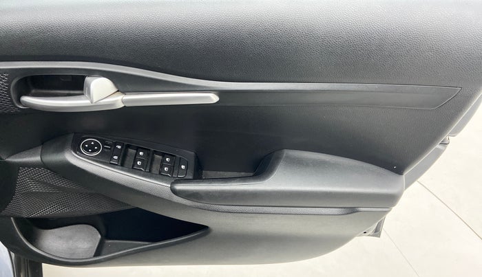 2019 KIA SELTOS HTK 1.5 PETROL, Petrol, Manual, 39,585 km, Driver Side Door Panels Control