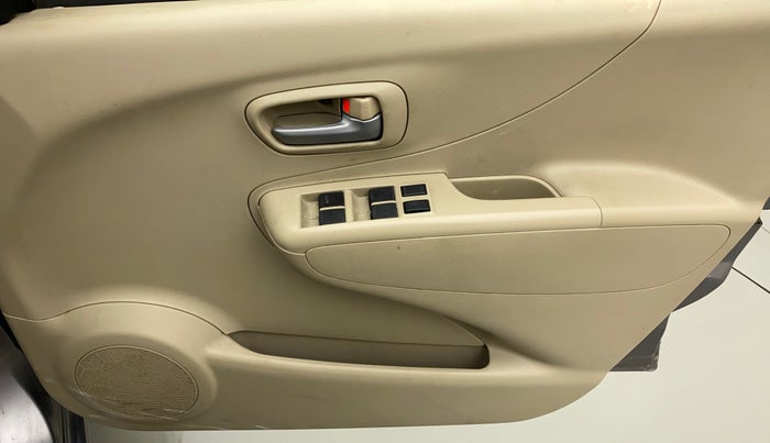 2013 Maruti A Star VXI, CNG, Manual, 53,325 km, Driver Side Door Panels Control