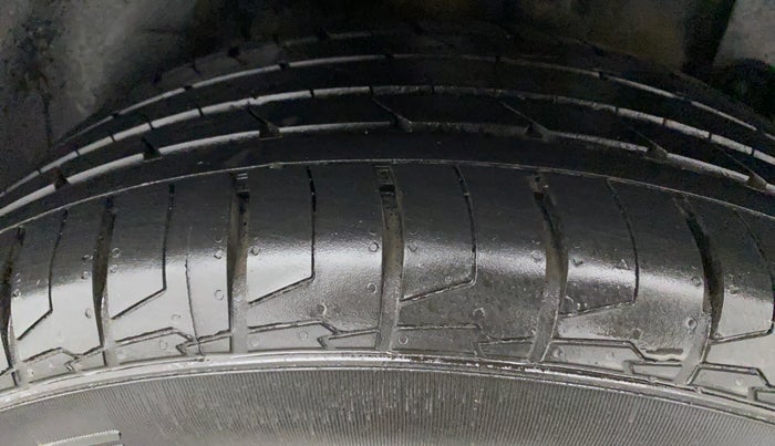 2023 KIA SELTOS HTX 1.5 DIESEL IMT, Diesel, Manual, 5,455 km, Left Rear Tyre Tread