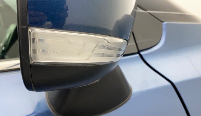 2017 Maruti Baleno ZETA PETROL 1.2, Petrol, Manual, 47,605 km, Right rear-view mirror - Indicator light has minor damage