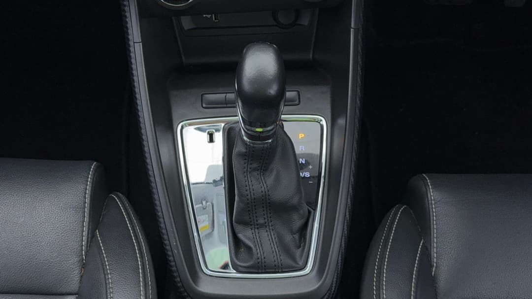 2019 MG ZS Essence, Automatic, 76630 km, Gear Lever 