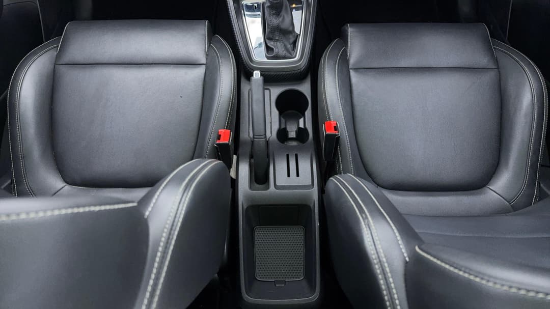 2019 MG ZS Essence, Automatic, 76630 km, Center Console