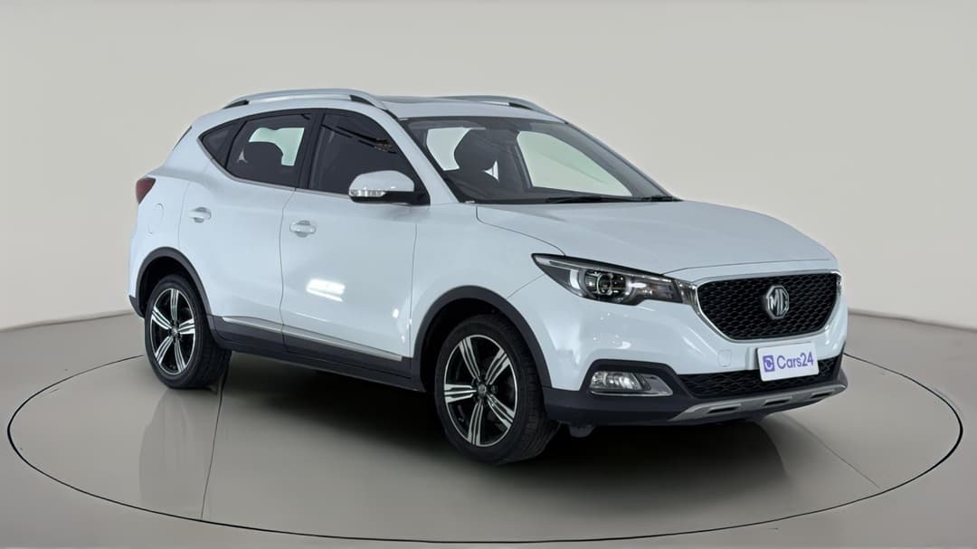 2019 MG ZS Essence, Automatic, 76630 km, Right Front Diagonal (45- Degree) View