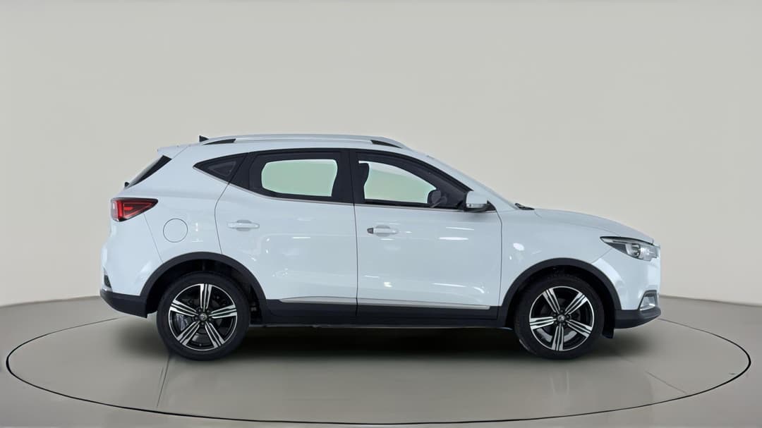 2019 MG ZS Essence, Automatic, 76630 km, Right Side View