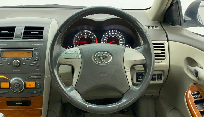 2011 Toyota Corolla Altis 1.8 G, Petrol, Manual, 1,00,075 km, Steering Wheel Close Up