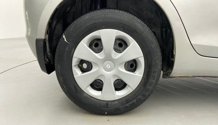 2014 Maruti Swift VDI, Diesel, Manual, 1,02,991 km, Right Rear Wheel