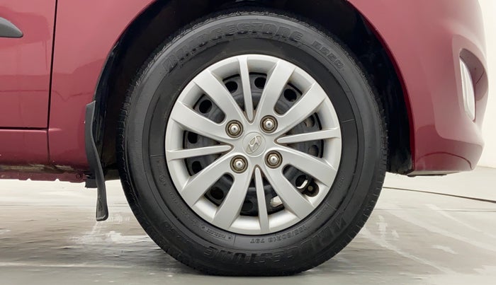2016 Hyundai i10 SPORTZ 1.1 IRDE2, Petrol, Manual, 35,763 km, Right Front Wheel