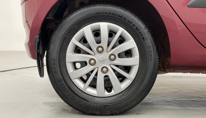 2016 Hyundai i10 SPORTZ 1.1 IRDE2, Petrol, Manual, 35,763 km, Right Rear Wheel