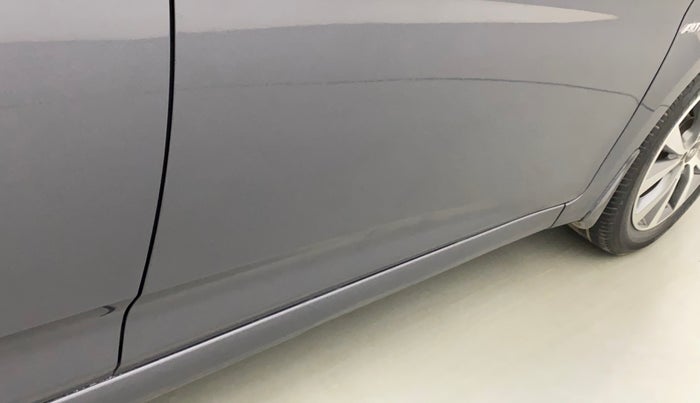 2015 Hyundai Verna FLUIDIC 4S1.6 VTVT S O AT, Petrol, Automatic, 32,136 km, Driver-side door - Slightly dented