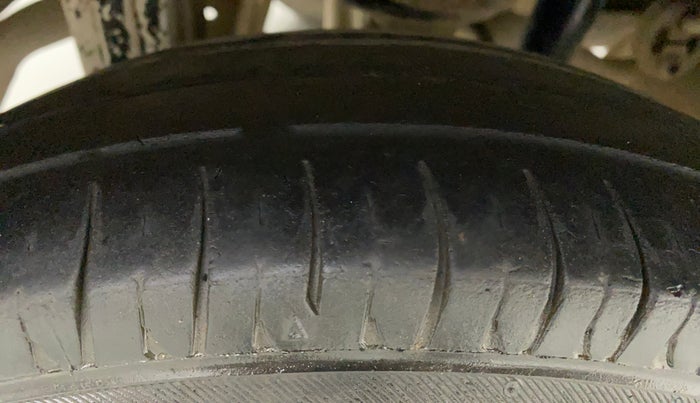 2018 Maruti Alto 800 LXI, CNG, Manual, 67,680 km, Right Rear Tyre Tread