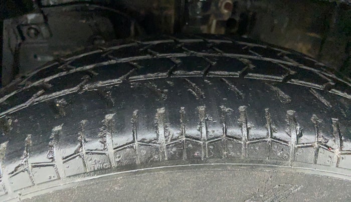 2015 Maruti Swift Dzire VDI ABS, Diesel, Manual, 51,633 km, Left Front Tyre Tread