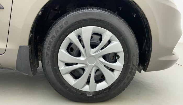 2015 Maruti Swift Dzire VDI ABS, Diesel, Manual, 51,633 km, Right Front Wheel