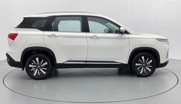 2019 MG HECTOR SHARP DCT PETROL, CNG, Automatic, 58,175 km, Right Side View