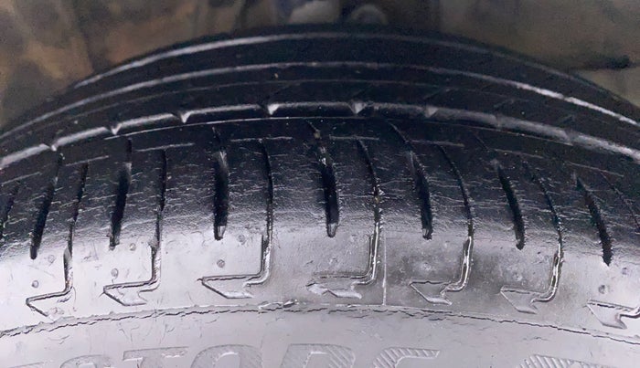 2017 Honda City VX MT PETROL, Petrol, Manual, 24,662 km, Right Front Tyre Tread