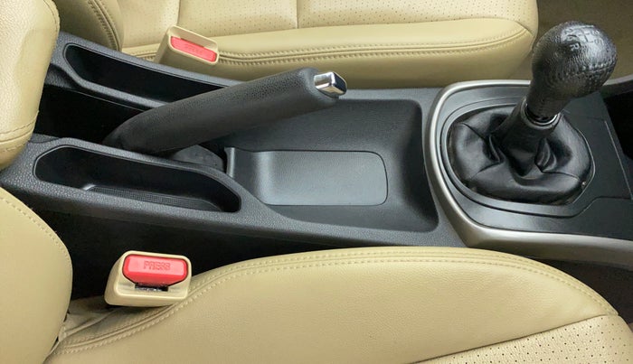 2017 Honda City VX MT PETROL, Petrol, Manual, 24,662 km, Gear Lever
