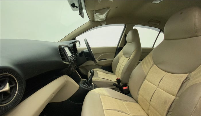 2019 Hyundai NEW SANTRO SPORTZ MT, Petrol, Manual, 41,017 km, Right Side Front Door Cabin