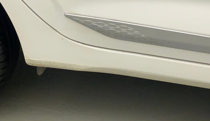 2022 Hyundai GRAND I10 NIOS SPORTZ 1.2 KAPPA VTVT CNG, CNG, Manual, 28,444 km, Right running board - Minor scratches