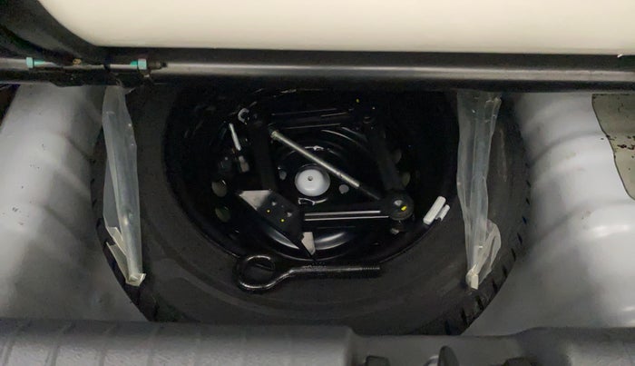 2022 Hyundai GRAND I10 NIOS SPORTZ 1.2 KAPPA VTVT CNG, CNG, Manual, 28,444 km, Spare Tyre