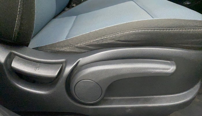2015 Hyundai i20 Active 1.2 S, Petrol, Manual, 56,664 km, Driver Side Adjustment Panel