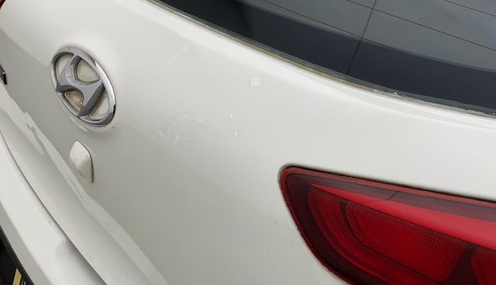 2015 Hyundai i20 Active 1.2 S, Petrol, Manual, 56,664 km, Dicky (Boot door) - Minor scratches