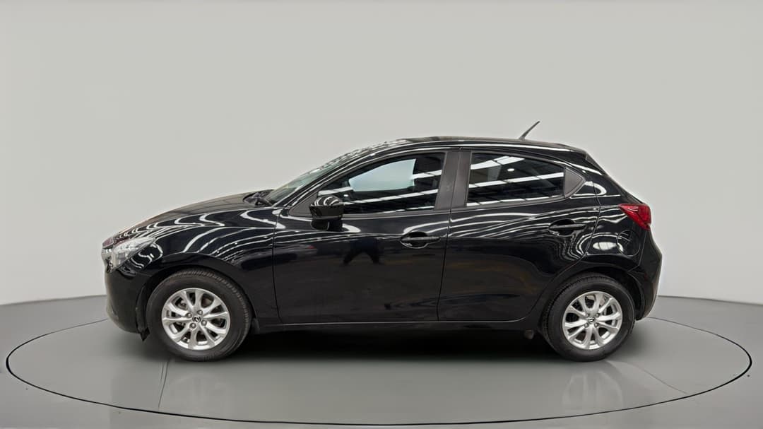 2017 Mazda 2 Maxx, Automatic, 94197 km, Left Side View