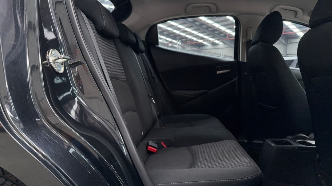 2017 Mazda 2 Maxx, Automatic, 94197 km, Right Side Rear Door Cabin View