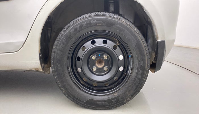 2011 Maruti Swift VDI, Diesel, Manual, 93,268 km, Left Rear Wheel