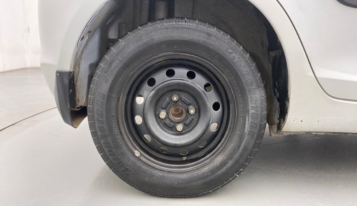 2011 Maruti Swift VDI, Diesel, Manual, 93,268 km, Right Rear Wheel