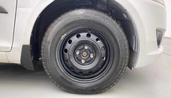 2011 Maruti Swift VDI, Diesel, Manual, 93,268 km, Right Front Wheel
