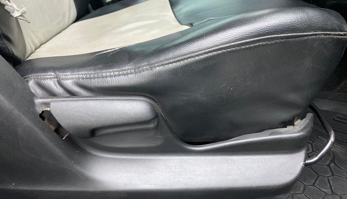 2011 Maruti Swift VDI, Diesel, Manual, 93,268 km, Driver Side Adjustment Panel