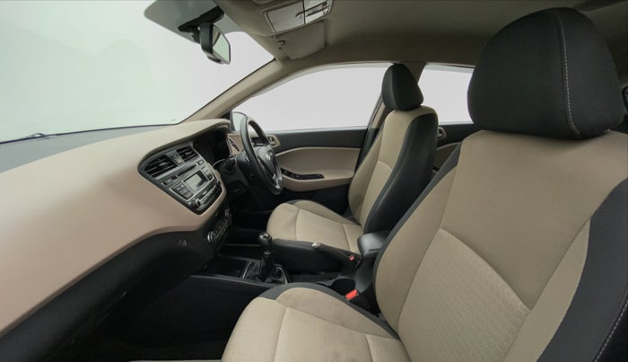 2015 Hyundai Elite i20 SPORTZ 1.2, Petrol, Manual, 59,873 km, Right Side Front Door Cabin