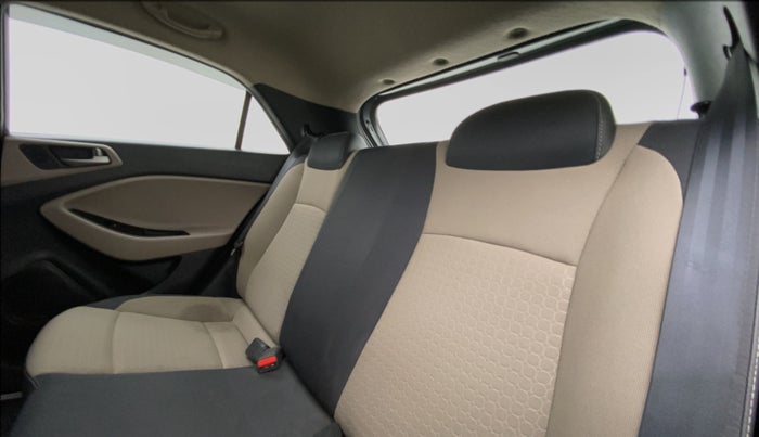 2015 Hyundai Elite i20 SPORTZ 1.2, Petrol, Manual, 59,873 km, Right Side Rear Door Cabin