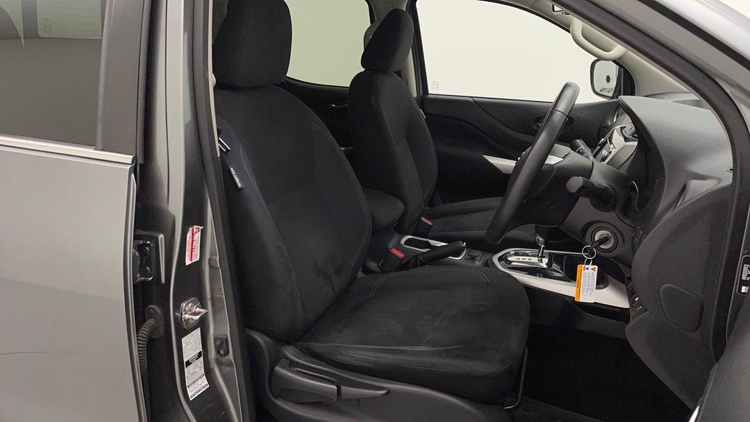 2018 Nissan Navara St (4x2), Automatic, 68976 km, Right Side Front Door Cabin View