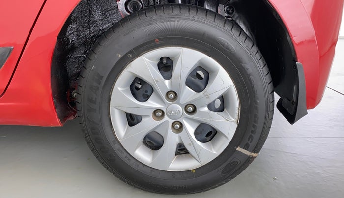 2015 Hyundai Elite i20 SPORTZ 1.4, Diesel, Manual, 95,039 km, Left Rear Wheel