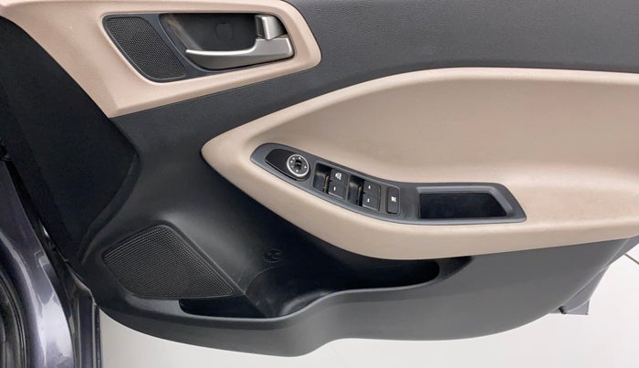 2016 Hyundai Elite i20 MAGNA 1.2, Petrol, Manual, 66,542 km, Driver Side Door Panels Control